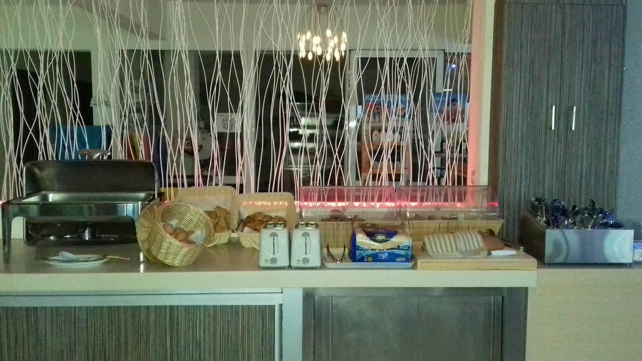 Zoes & Hotel Faliraki